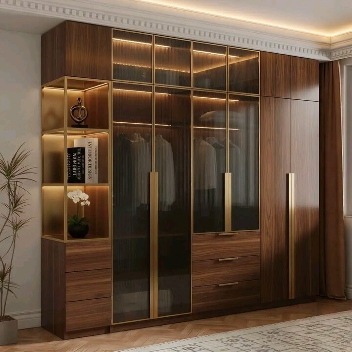 Square interior design photograph