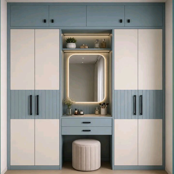 Square interior design photograph