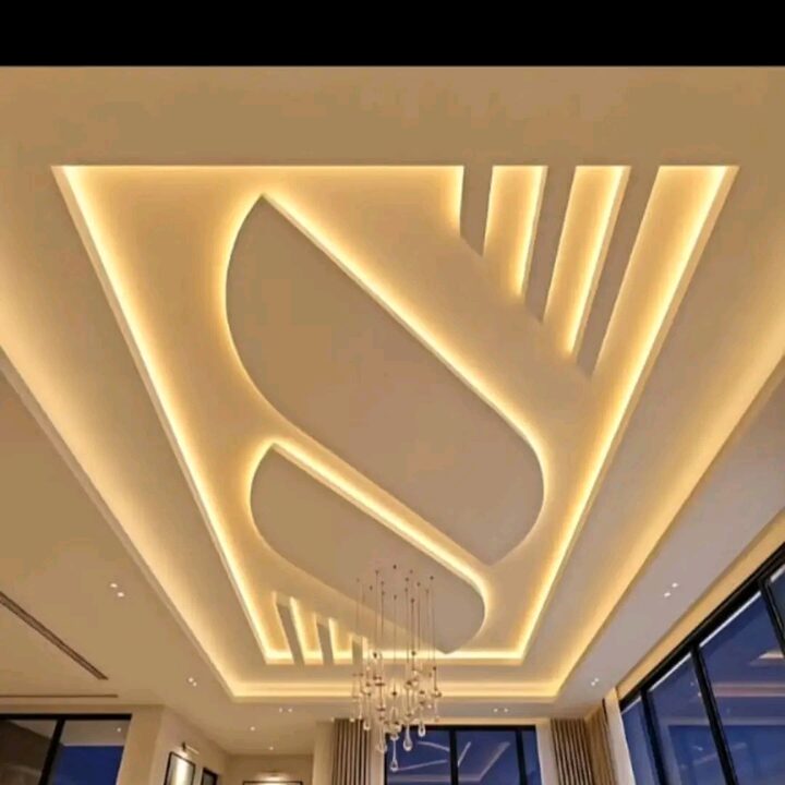 Square interior design photograph