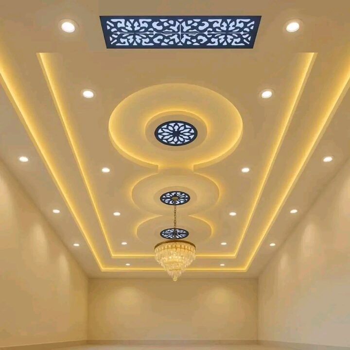 Square interior design photograph