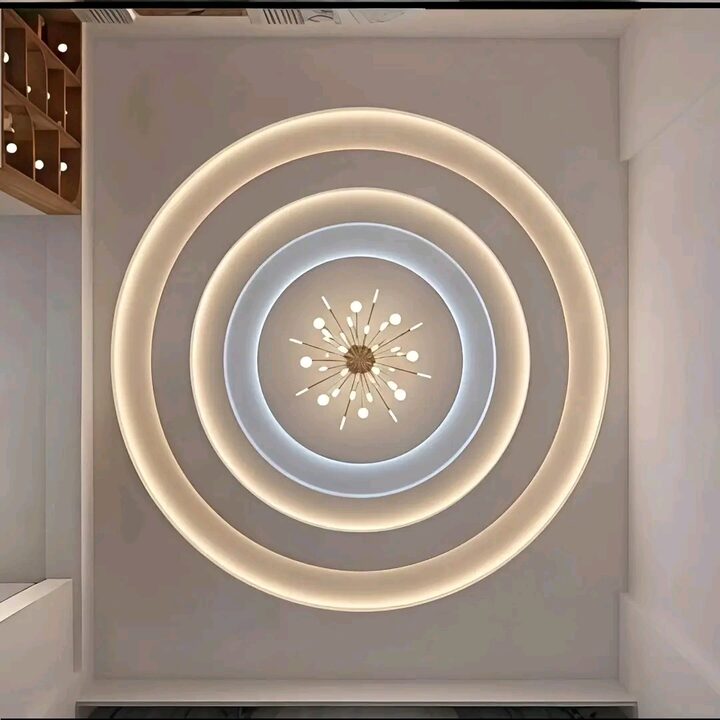 Square interior design photograph